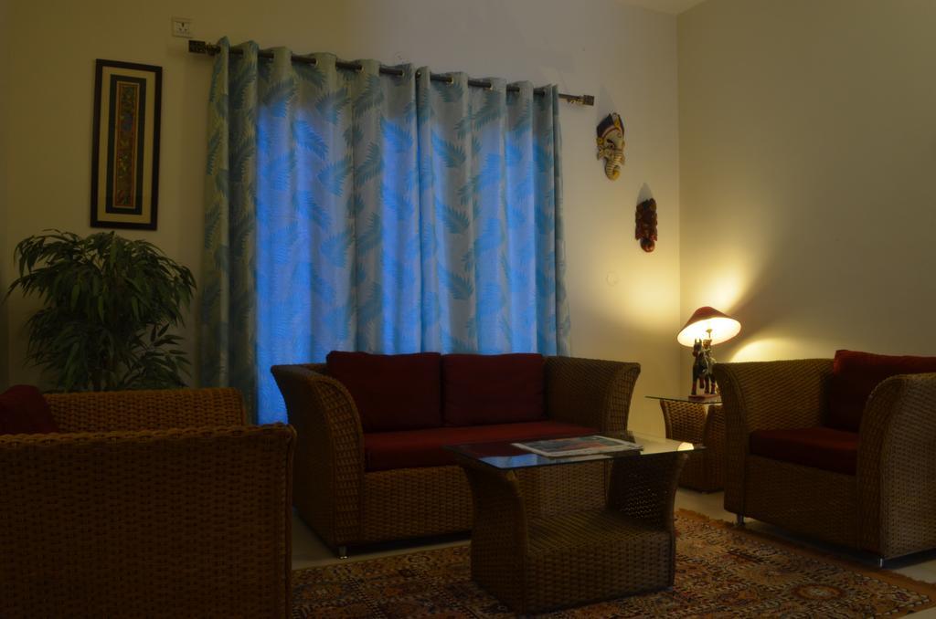 Luxtay Suites บังกาลอร์ ภายนอก รูปภาพ